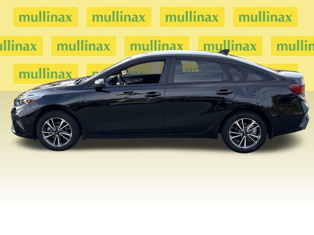 Used 2024 Kia Forte LXS image 10