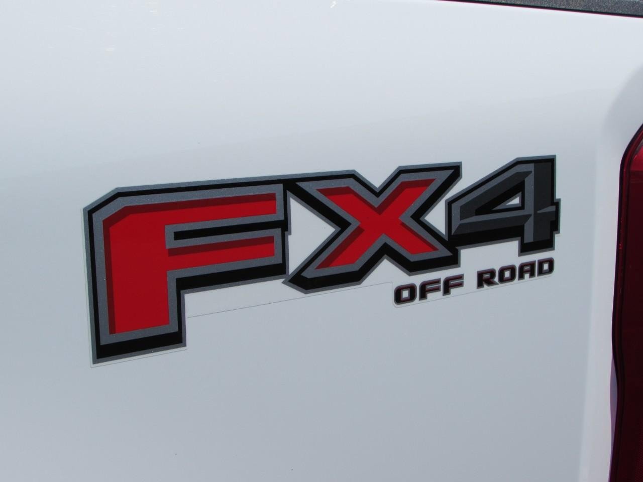 Certified 2024 Ford F250 XLT w/ FX4 Off-Road Package AWD/4WD image 34