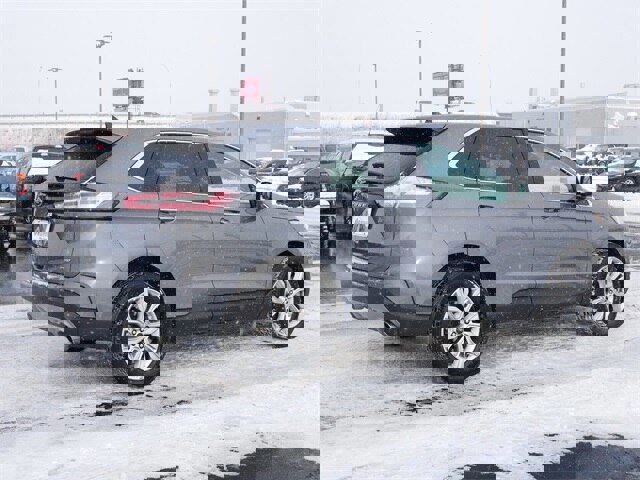 Certified 2024 Ford Edge Titanium image 2