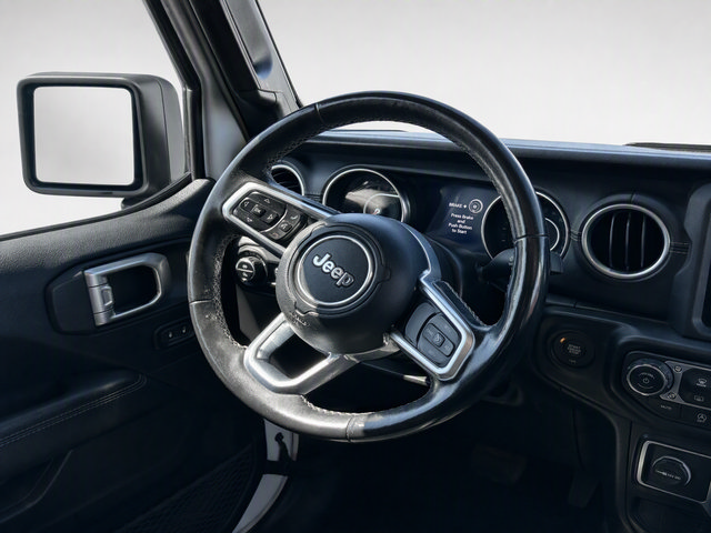 Used 2020 Jeep Gladiator Overland AWD/4WD image 22