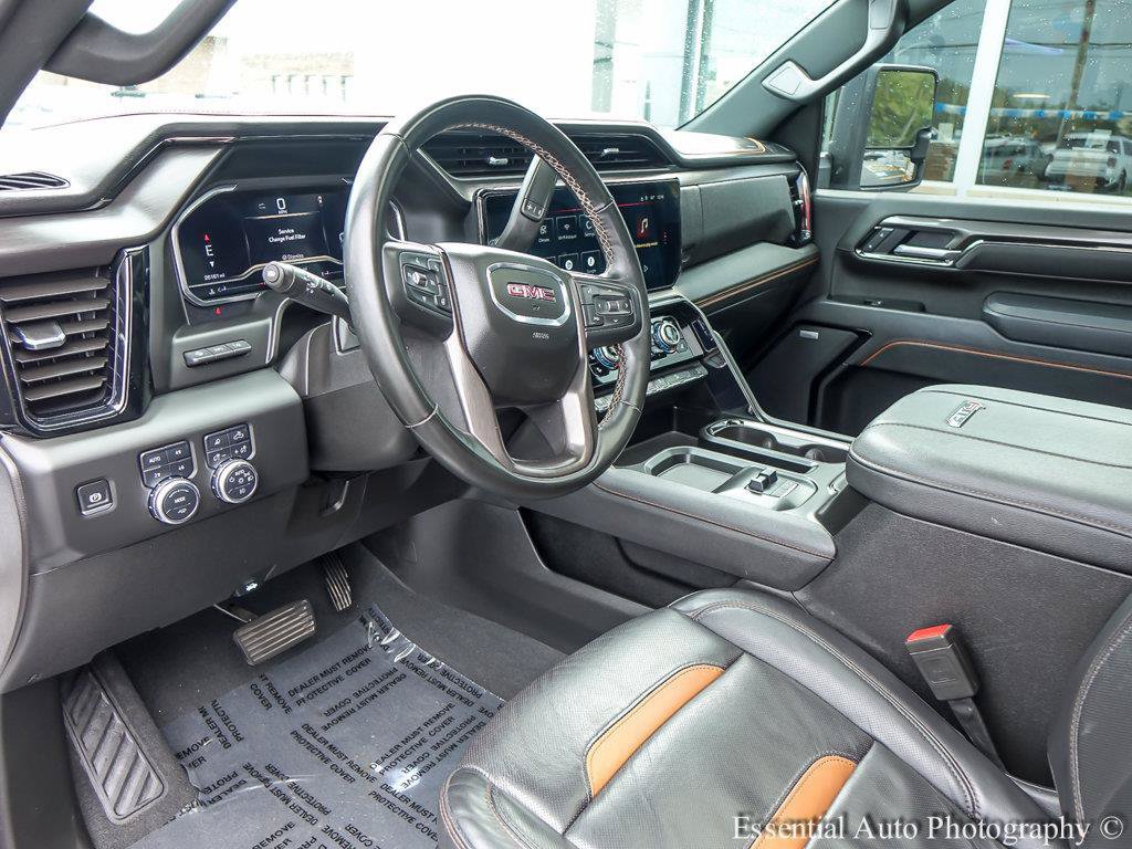 Used 2025 GMC Sierra 2500 AT4 w/ AT4 Premium Plus Package AWD/4WD image 10