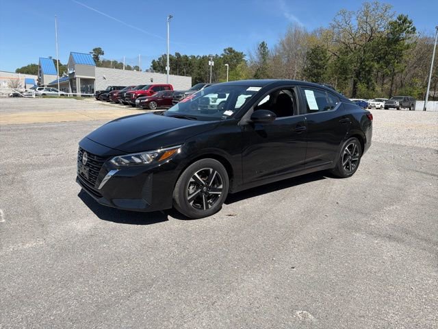Used 2025 Nissan Sentra SV image 2