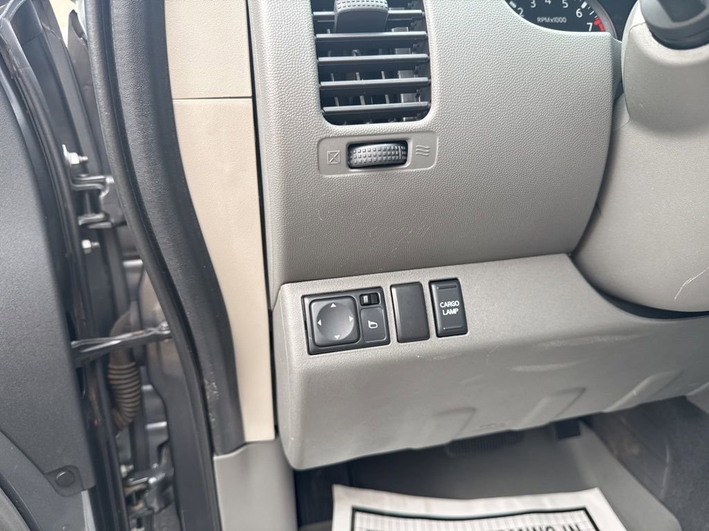 Used 2020 Nissan Frontier SV image 24