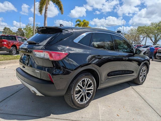 Certified 2020 Ford Escape SEL image 4