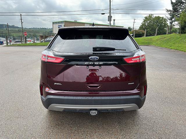 Certified 2024 Ford Edge SEL w/ Convenience Package AWD/4WD image 3