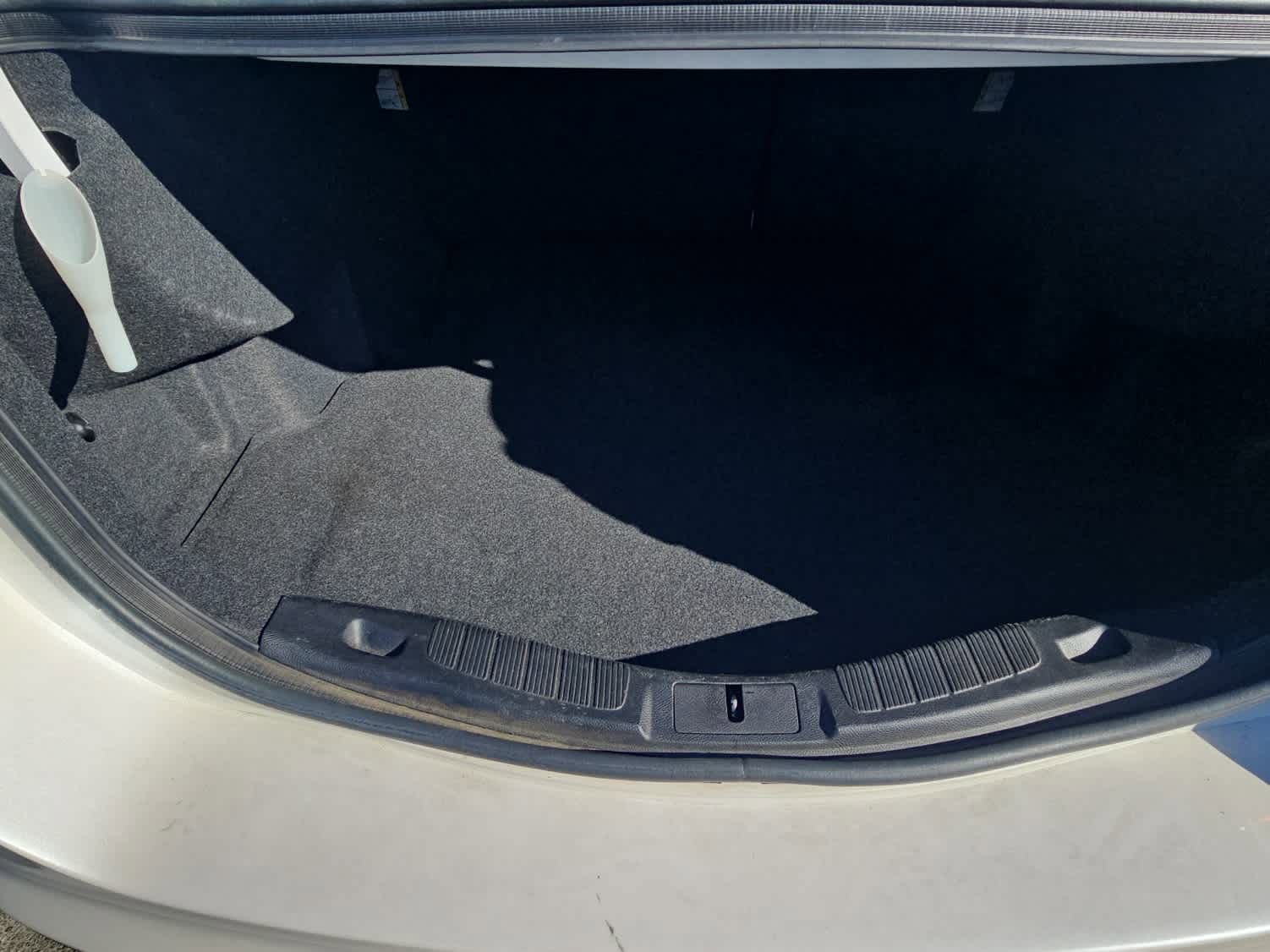 Certified 2017 Ford Fusion SE w/ Fusion SE Technology Package image 9