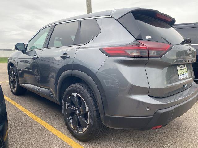 Used 2025 Nissan Rogue SV AWD/4WD image 13