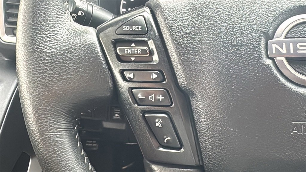 Used 2023 Nissan Frontier SV w/ SV Convenience Package image 12