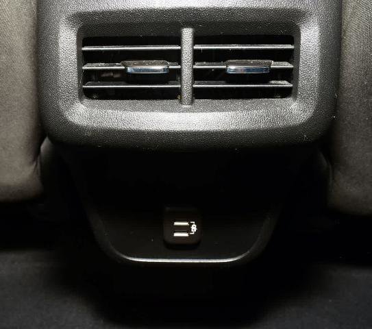 Used 2020 Chevrolet Equinox LT image 29