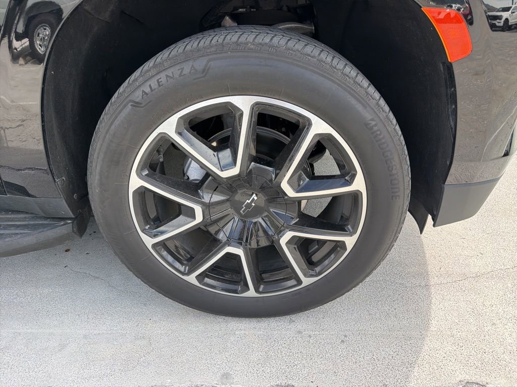 Used 2023 Chevrolet Tahoe RST image 4