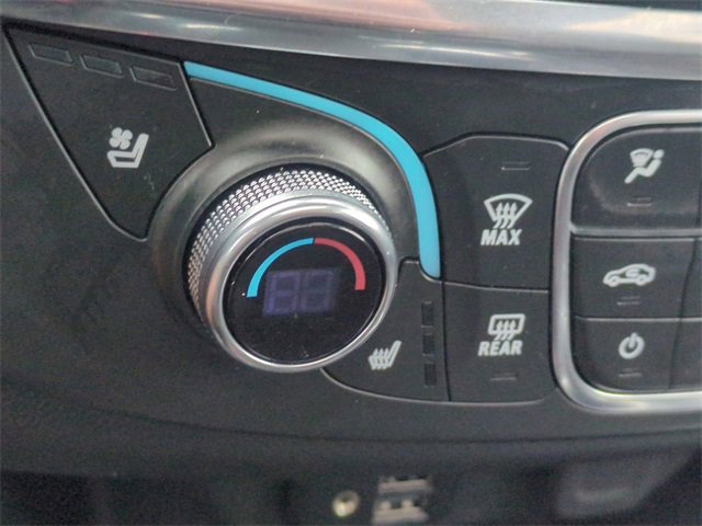 Used 2023 Chevrolet Traverse Premier w/ LPO, Floor Liner Package image 21