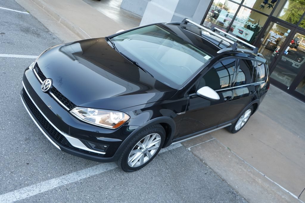 Used 2017 Volkswagen Golf Alltrack S AWD/4WD image 13