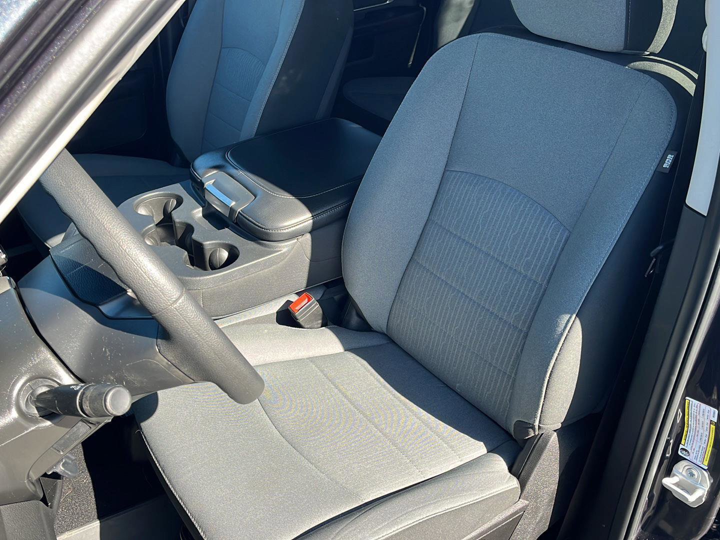 Used 2021 RAM 1500 Classic SLT image 12