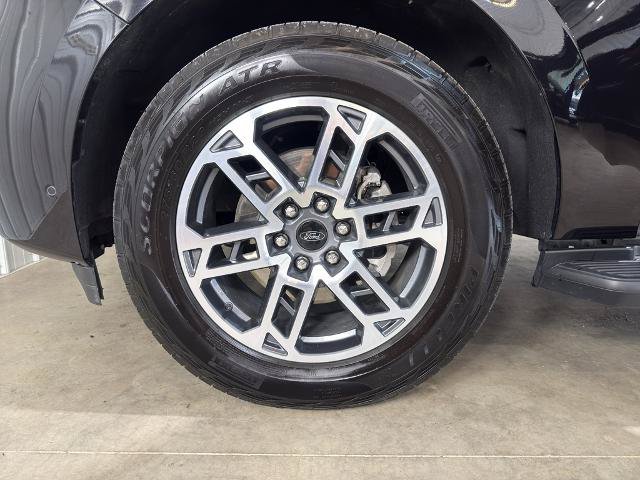 Certified 2025 Ford Expedition Max Active AWD/4WD image 15