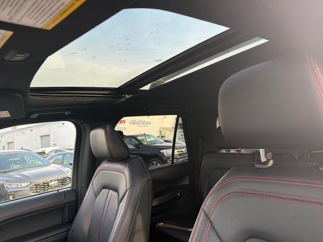 Certified 2022 Ford Expedition Max Limited image 17