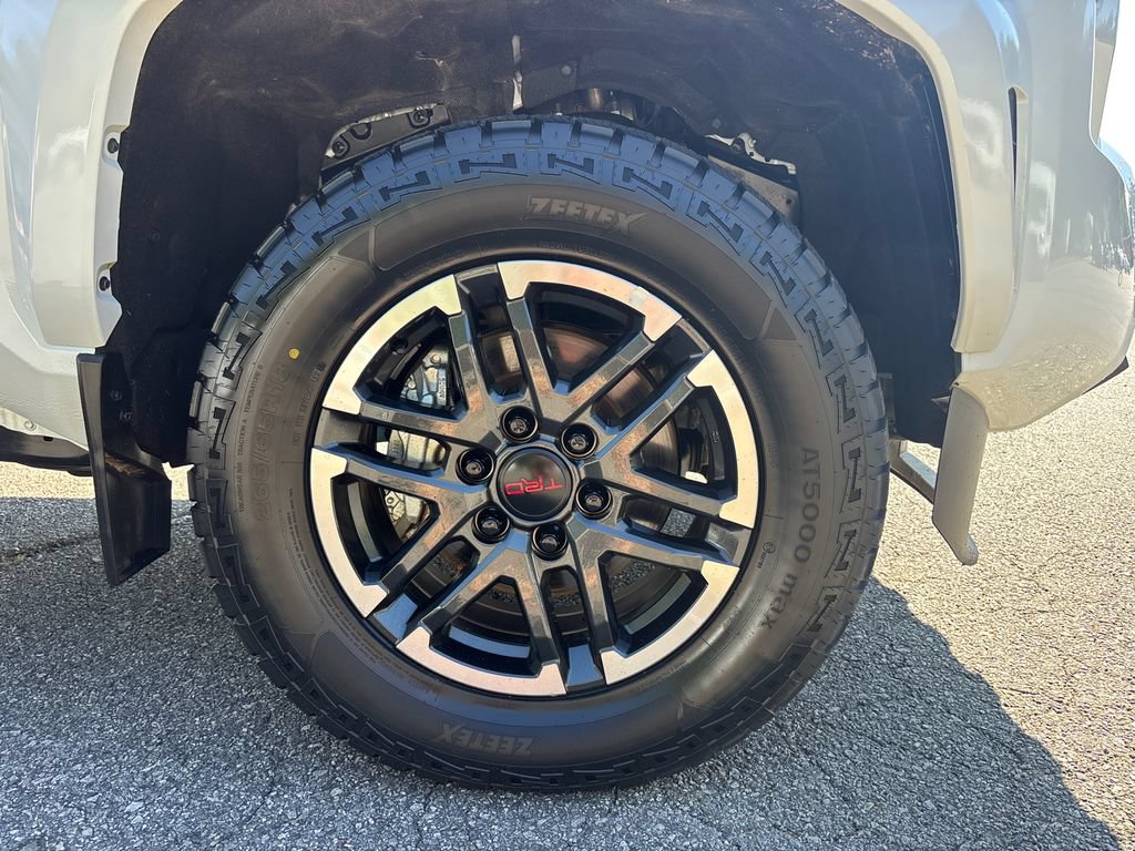 Used 2024 Toyota Tacoma TRD Sport w/ TRD Sport Upgrade Package AWD/4WD image 10