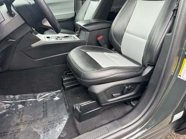 Certified 2023 Ford Explorer XLT w/ Equipment Group 202A AWD/4WD image 5