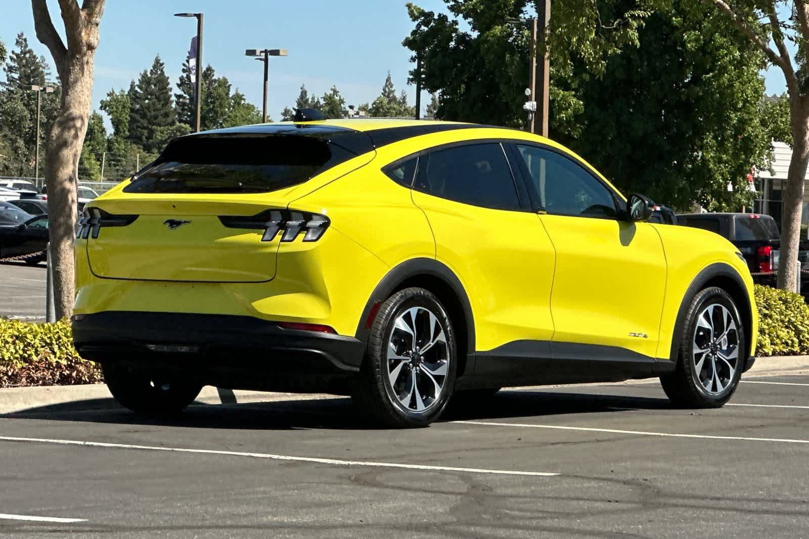 Certified 2025 Ford Mustang Mach-E Select AWD/4WD image 2