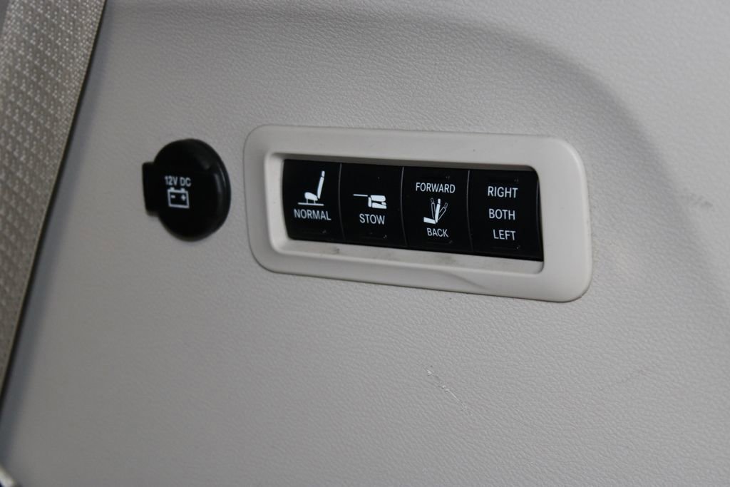 Used 2022 Chrysler Pacifica Limited image 20