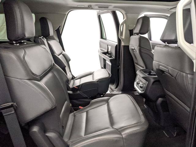 Certified 2025 Ford Expedition Active AWD/4WD image 20