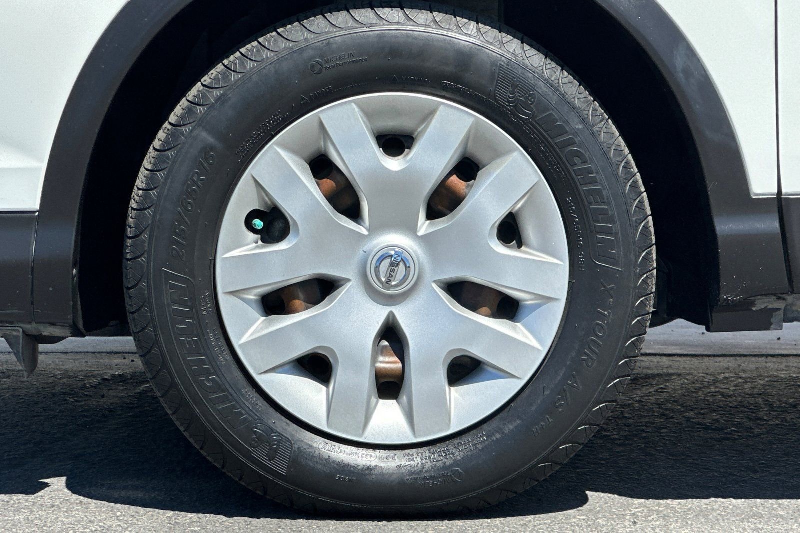 Used 2019 Nissan Rogue Sport S image 24