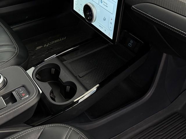 Certified 2022 Ford Mustang Mach-E Premium image 33