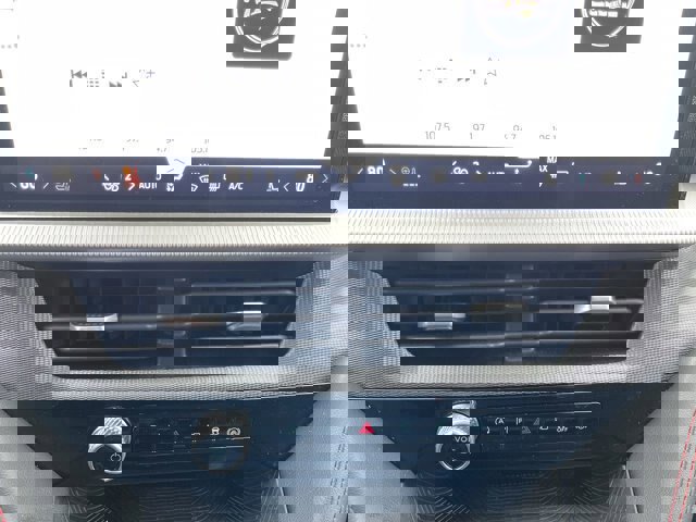 Certified 2025 Ford Explorer ST-Line w/ ST-Line Street Pack image 12