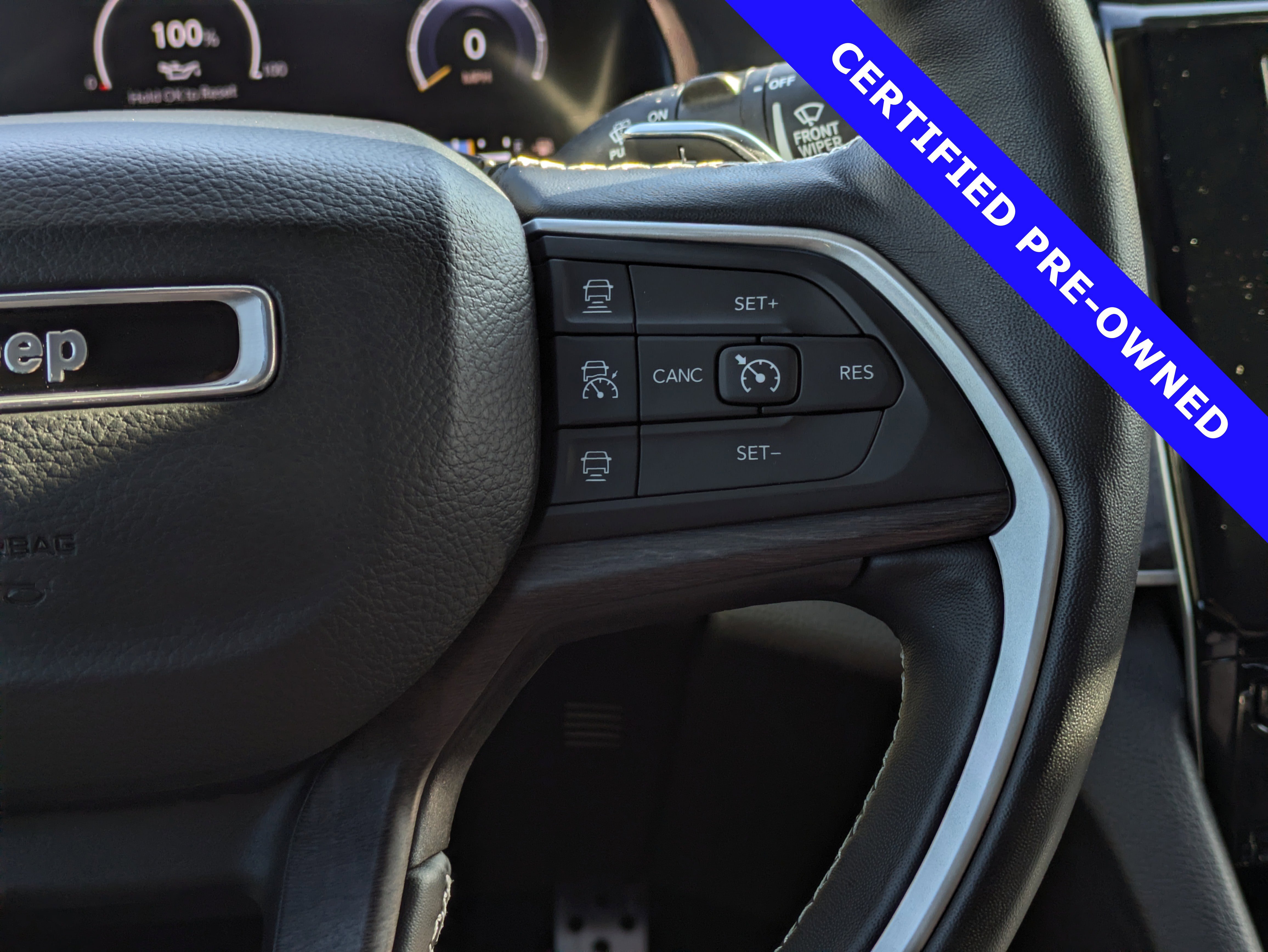 Used 2022 Jeep Grand Cherokee Limited image 25