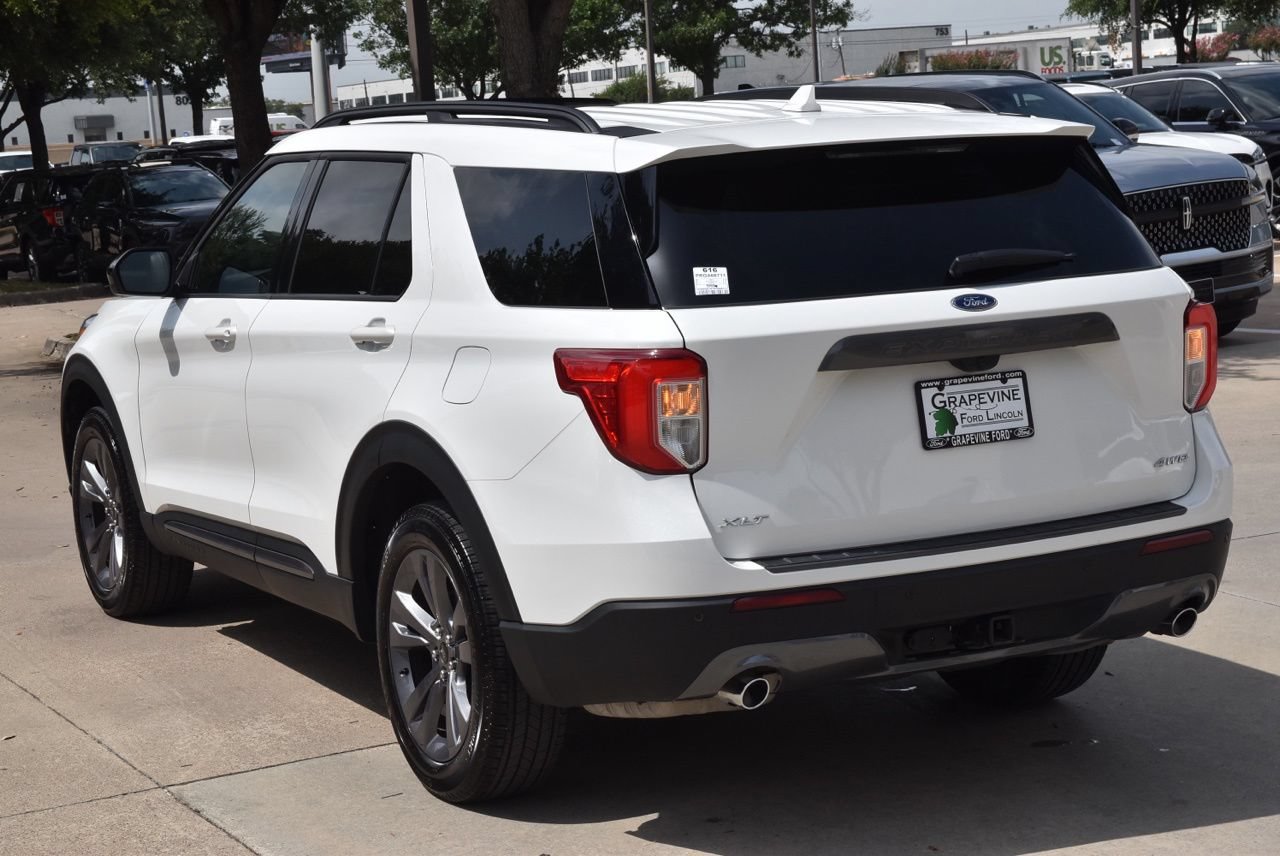 Certified 2024 Ford Explorer XLT w/ Equipment Group 202A AWD/4WD image 10