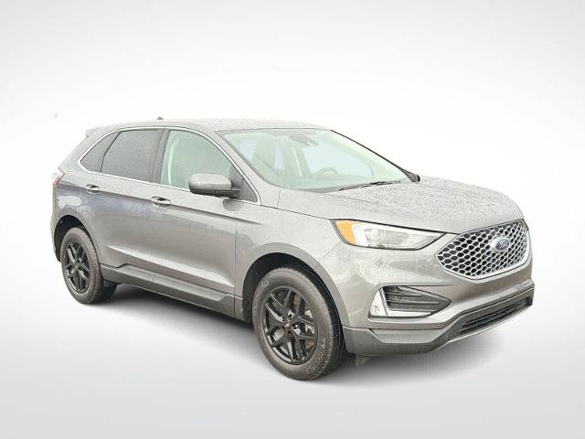 Certified 2024 Ford Edge SEL w/ Convenience Package AWD/4WD image 2