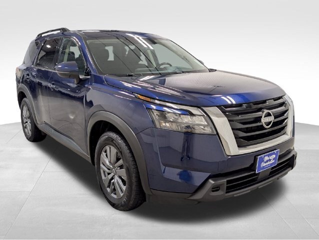 Used 2024 Nissan Pathfinder SV FWD image 17