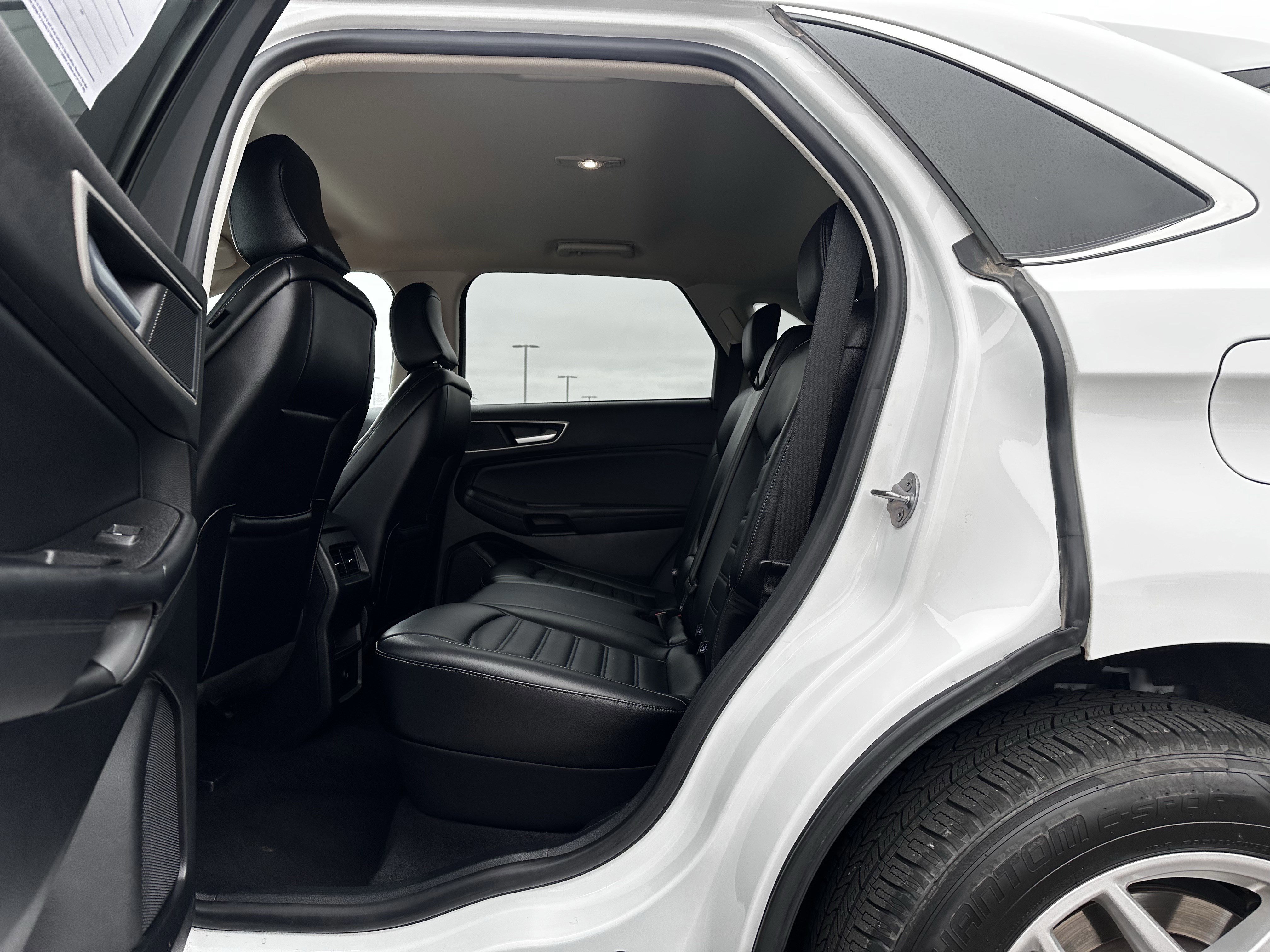 Certified 2024 Ford Edge SEL image 19