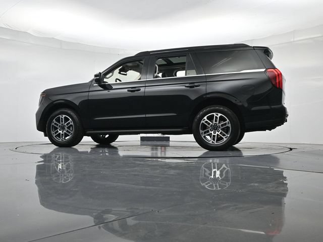 Certified 2025 Ford Expedition Active AWD/4WD image 42