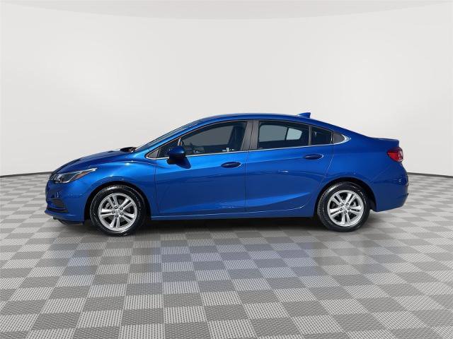 Used 2018 Chevrolet Cruze LT image 2