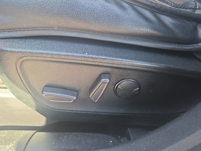 Certified 2020 Ford Escape SE FWD image 25