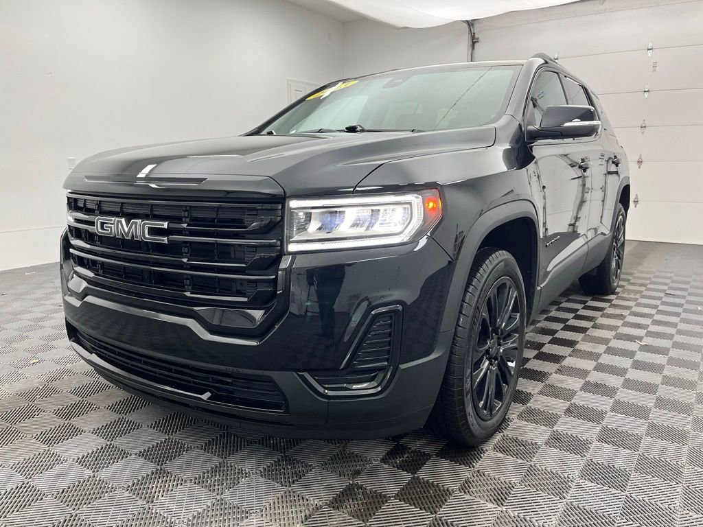 Used 2023 GMC Acadia SLE w/ Driver Convenience Package image 7