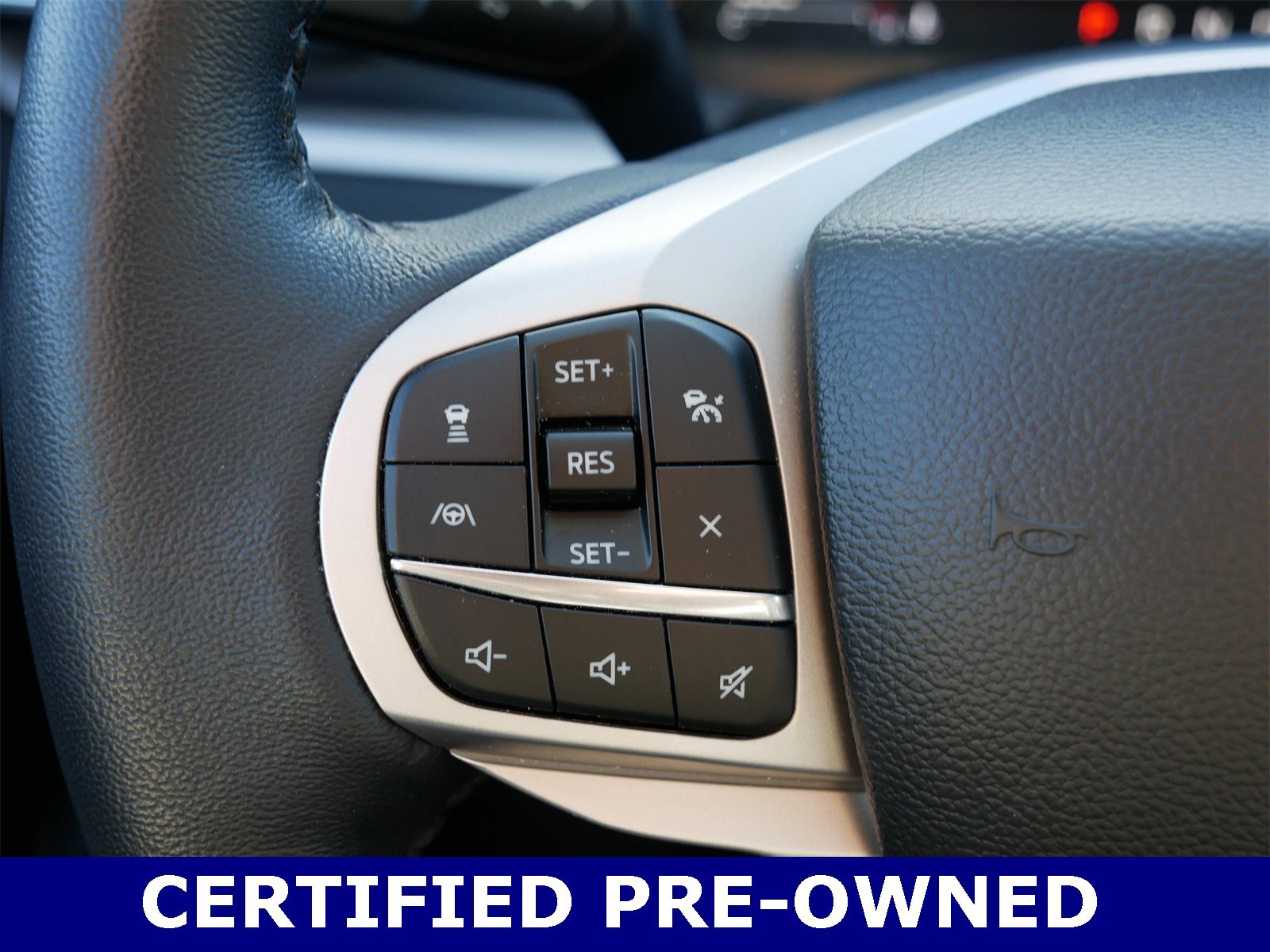 Certified 2023 Ford Explorer XLT w/ Equipment Group 202A image 30