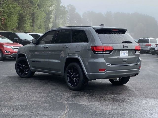 Used 2020 Jeep Grand Cherokee Altitude image 3