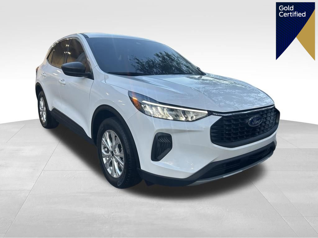 Certified 2024 Ford Escape Active w/ Cold Weather Package image 1