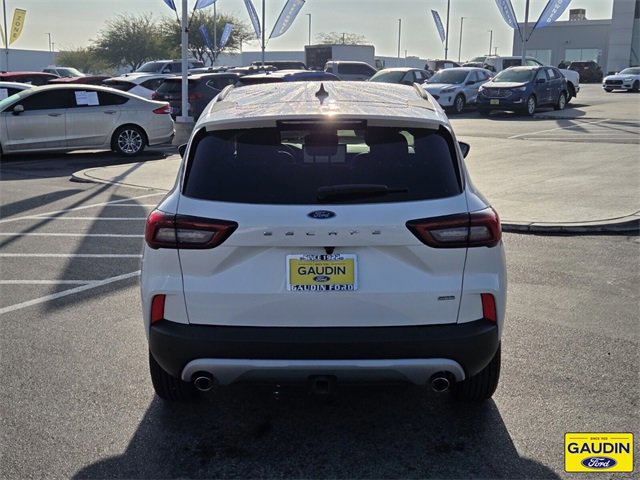 Certified 2025 Ford Escape PHEV w/ Class II Trailer Tow Package image 4