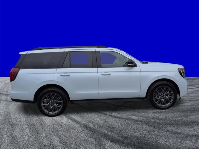 Certified 2026 Ford Expedition Platinum w/ Stealth Appearance Package AWD/4WD image 3