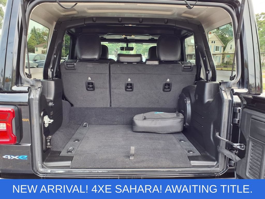 Used 2023 Jeep Wrangler Unlimited Sahara w/ Cold Weather Group AWD/4WD image 20