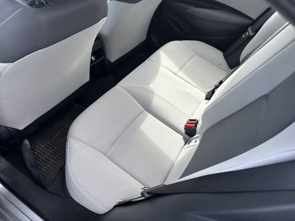 Used 2022 Toyota Corolla LE FWD image 14