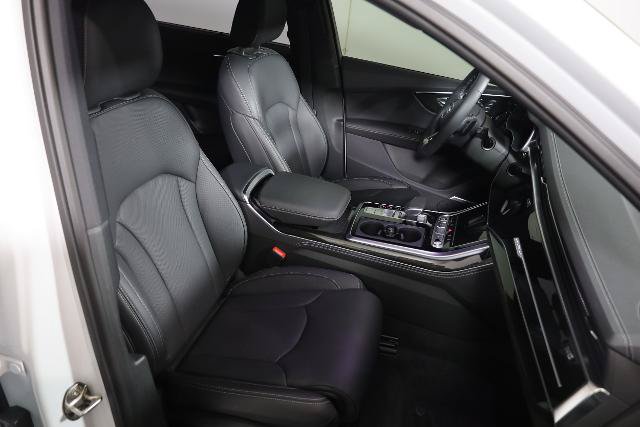 Used 2025 Audi Q7 3.0T Prestige AWD/4WD image 9