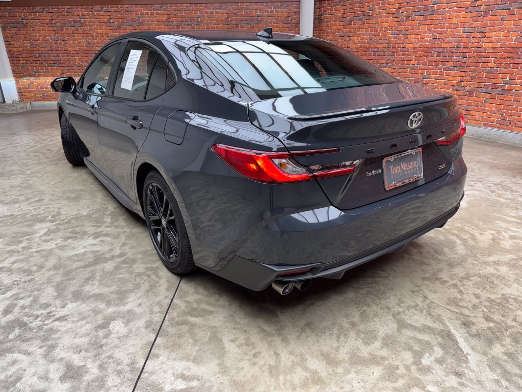 Used 2025 Toyota Camry SE FWD image 2