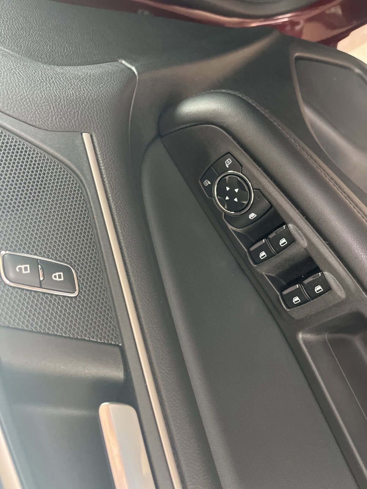 Certified 2024 Ford Edge SEL w/ Convenience Package image 14