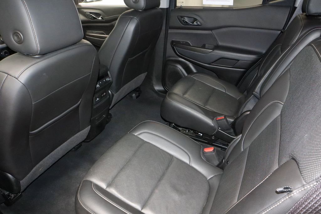 Used 2023 GMC Acadia SLT image 23