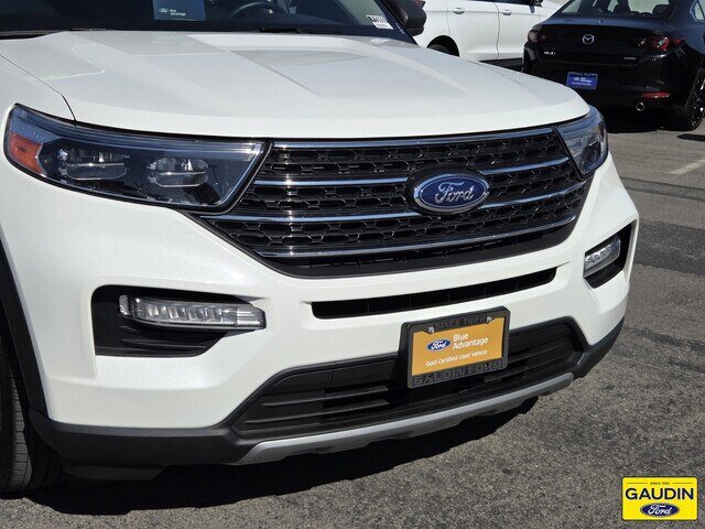 Certified 2023 Ford Explorer XLT w/ Equipment Group 202A AWD/4WD image 2