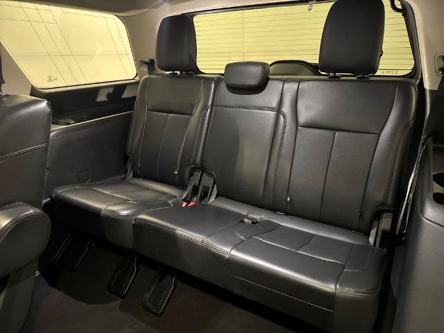 Certified 2024 Ford Expedition XLT RWD image 32