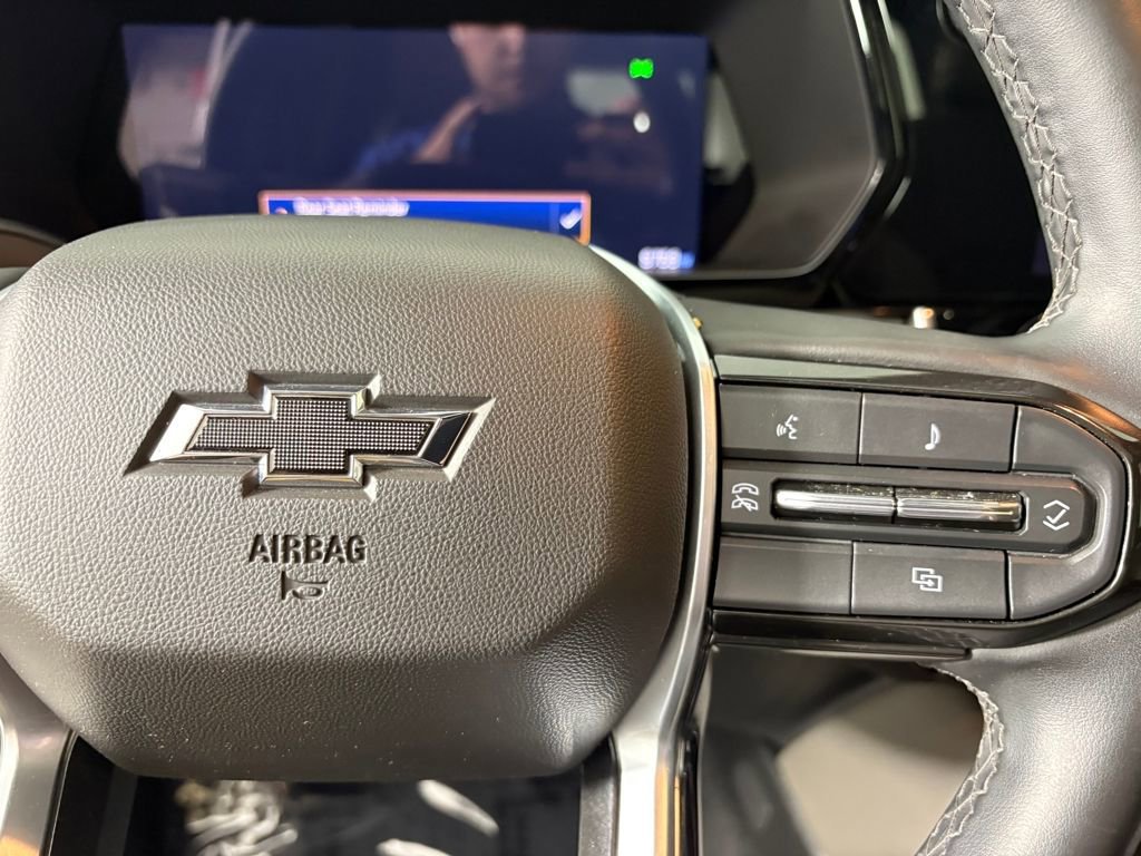 Used 2024 Chevrolet Colorado ZR2 w/ Technology Package image 23